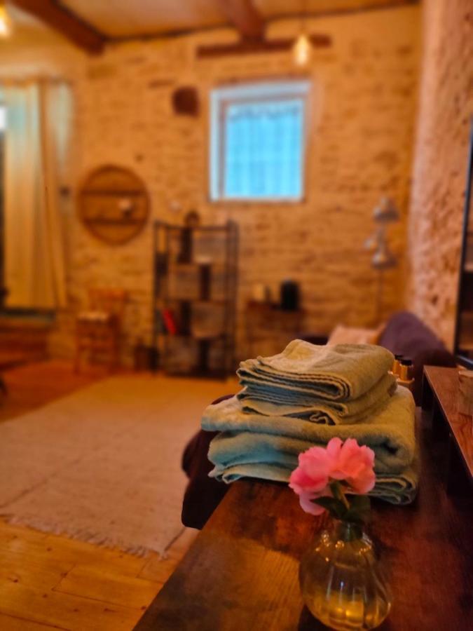 La Chamade En Beaujolais Bed & Breakfast Anse Dış mekan fotoğraf